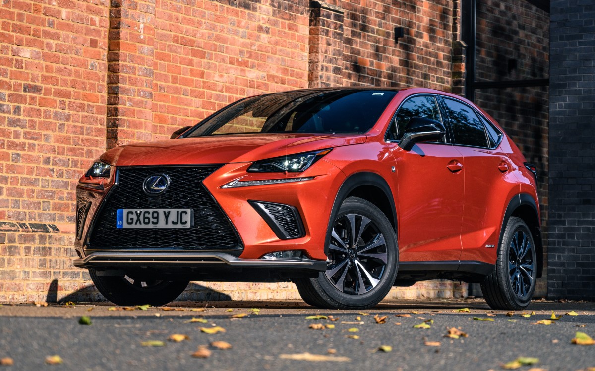 001_lexus_nx_AZ10_UK.jpg