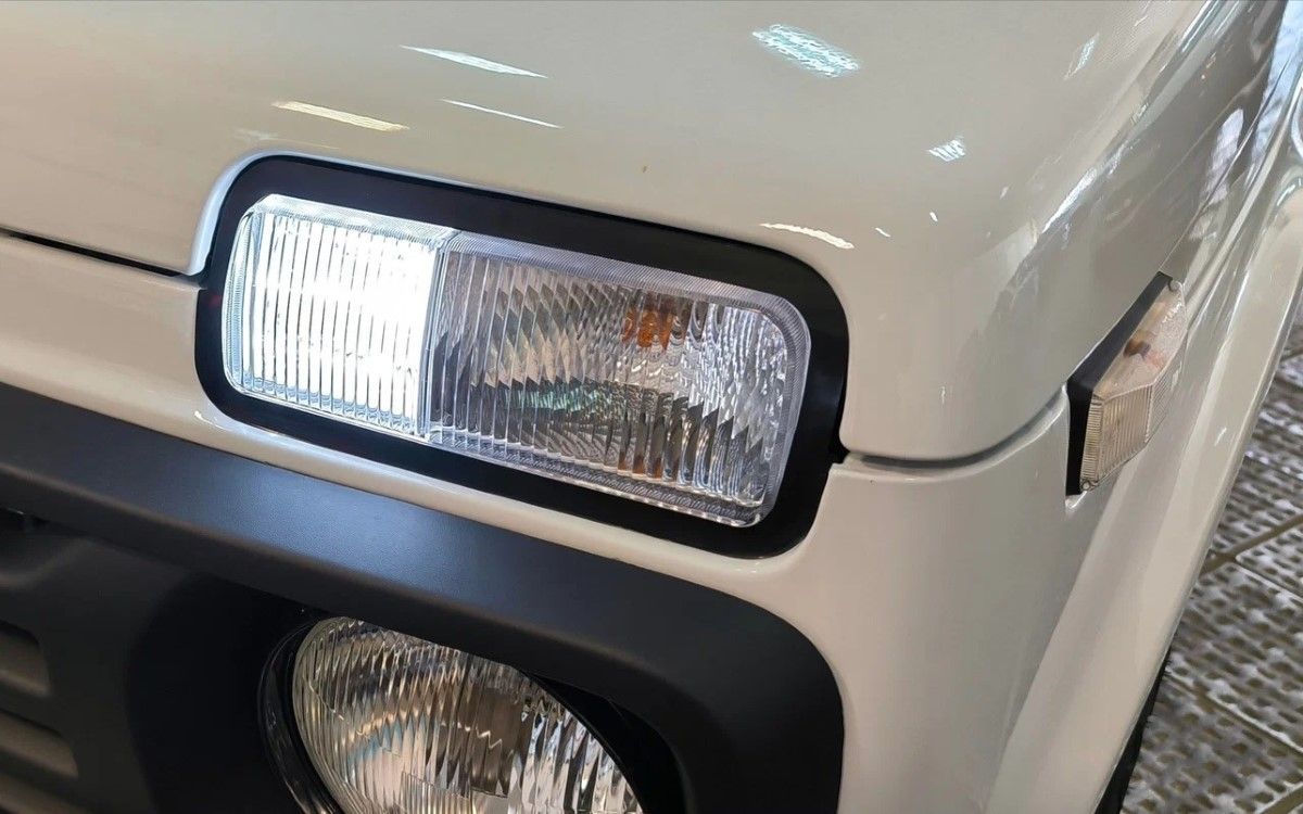 002_lada_niva_luxe_LED.jpg