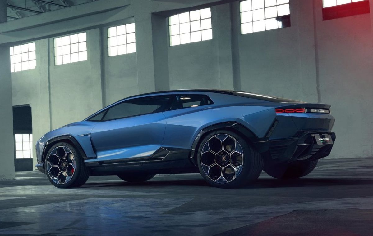 Lamborghini prodaja u 2024- Lanzador Concept-2.jpg