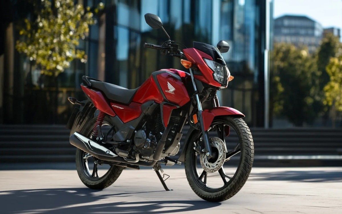 Honda CB 125 F: Ažurirani laki motocikl s odličnim odnosom uloženog i dobivenog 