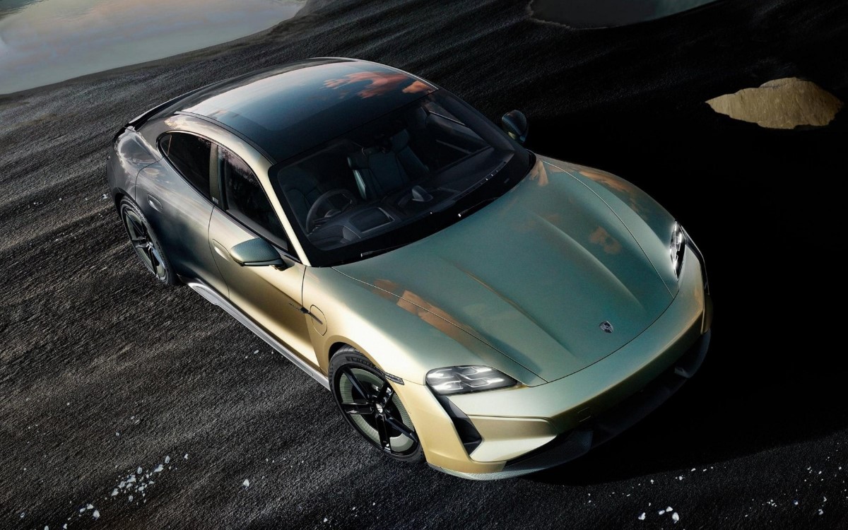 Porsche Taycan Turbo S Celestial Jade