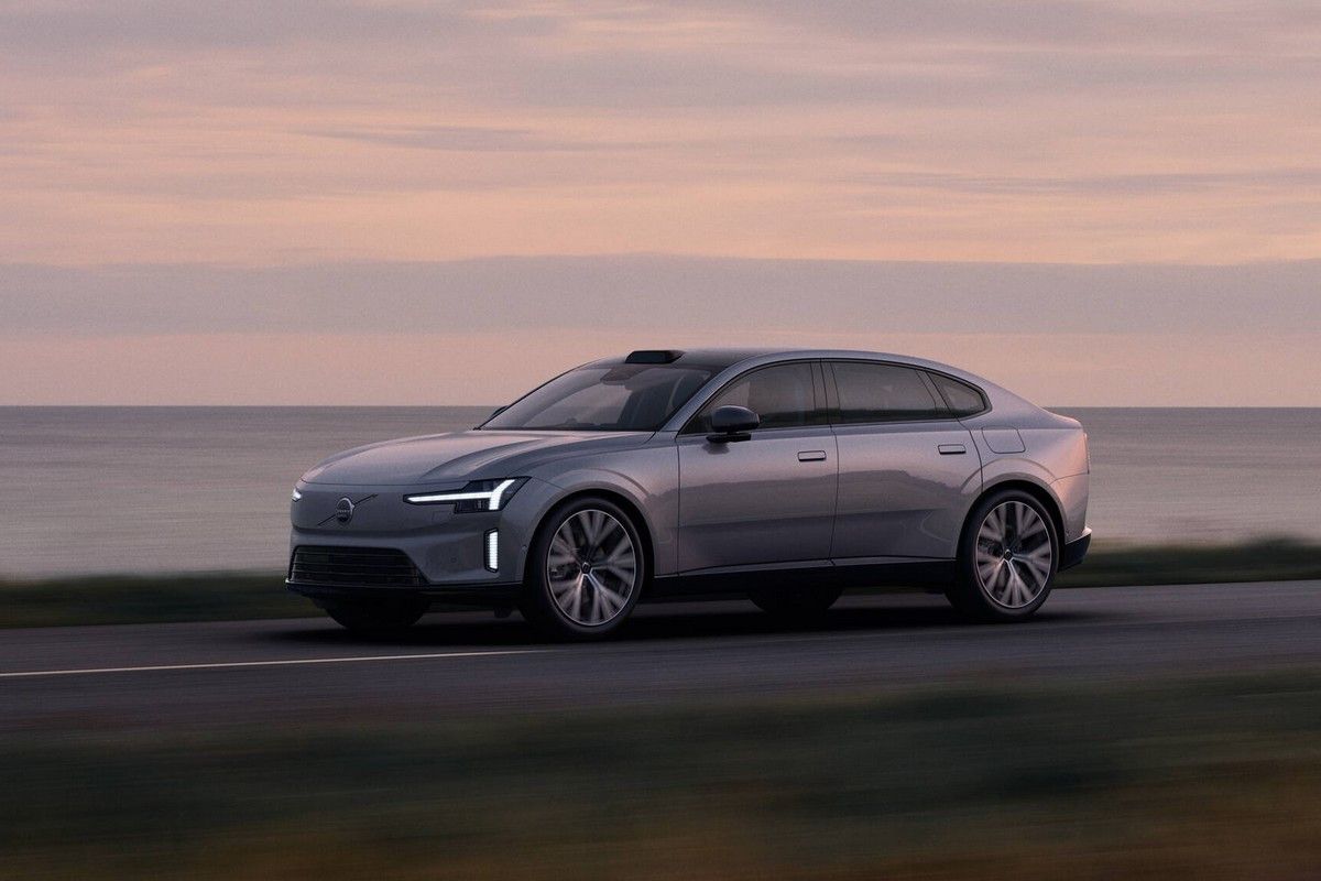 Volvo ES90: Nova perjanica švedske marke je električni liftback