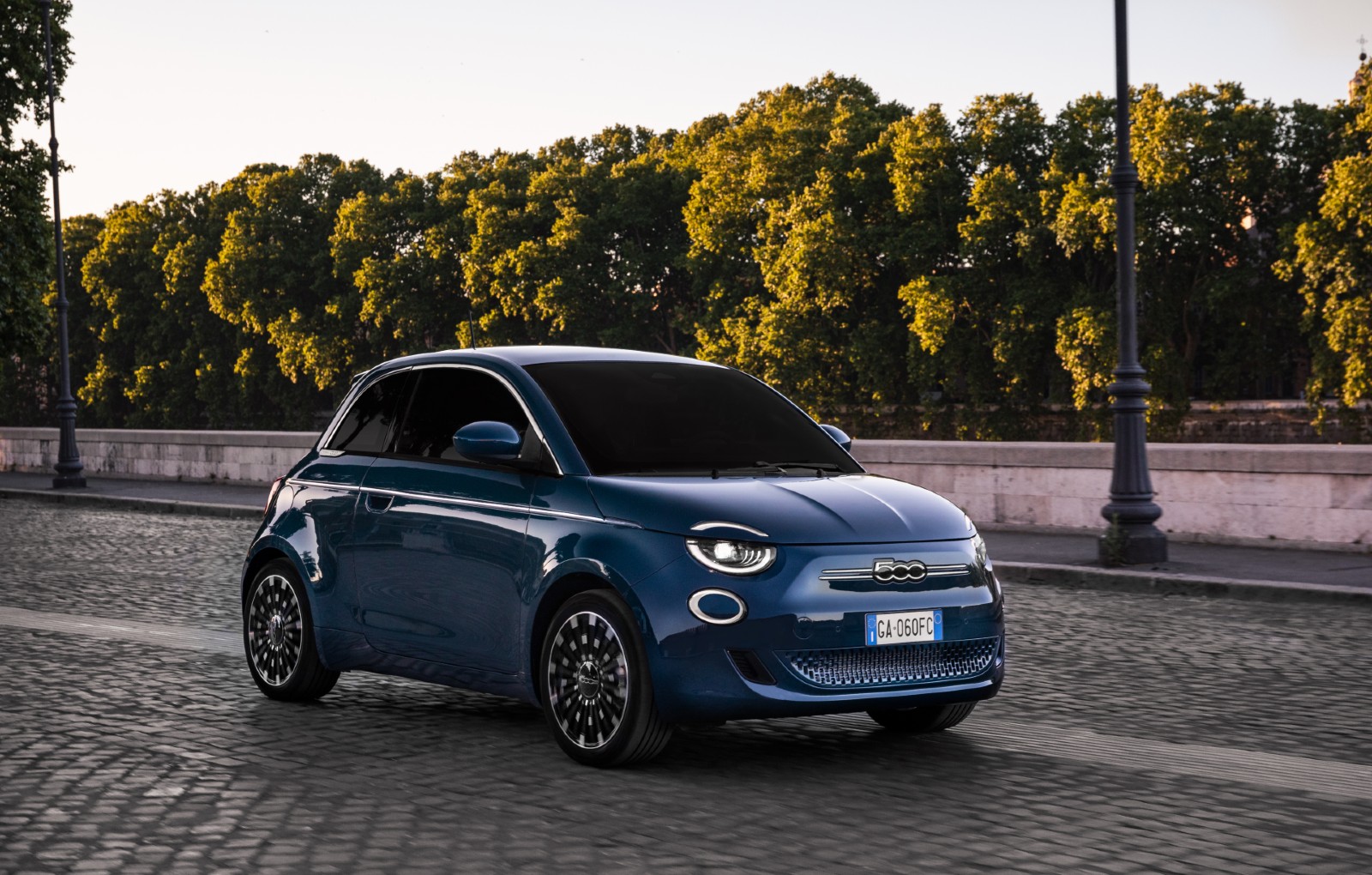 fiat 500e.jpg